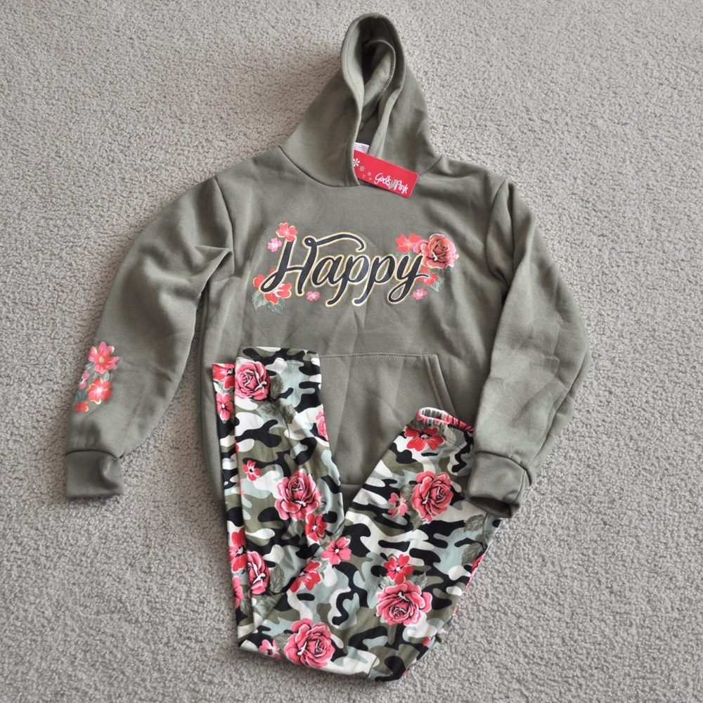 HAPPY HOODIE & LEGGING OLIVE CAMO OUTFIT - 10/12